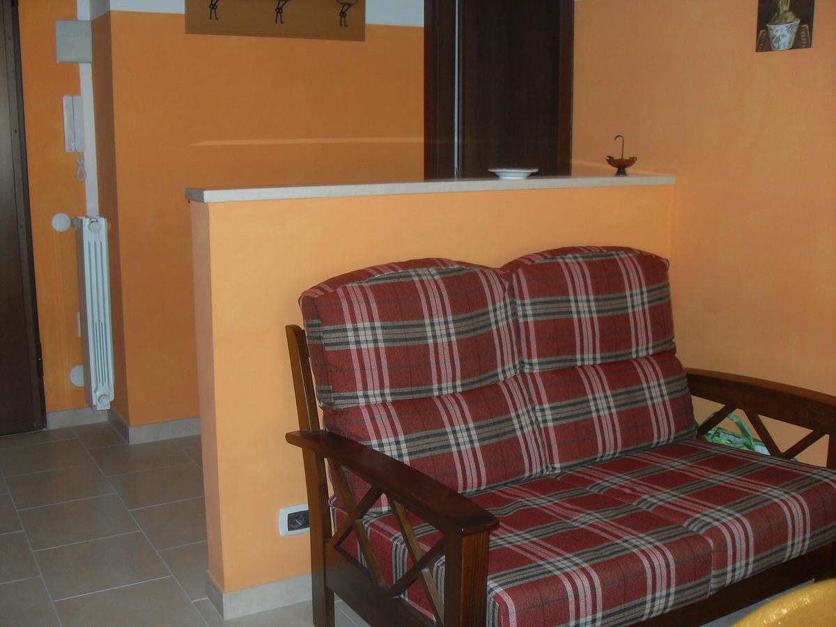 Bed and Breakfast Sempione 72 Pogliano Milanese Zimmer foto