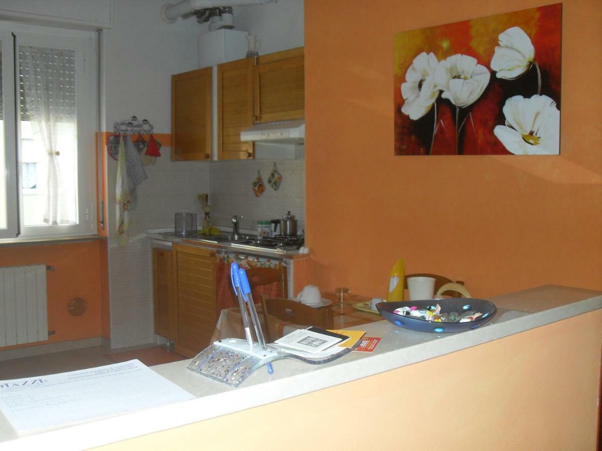 Bed and Breakfast Sempione 72 Pogliano Milanese Exterior foto
